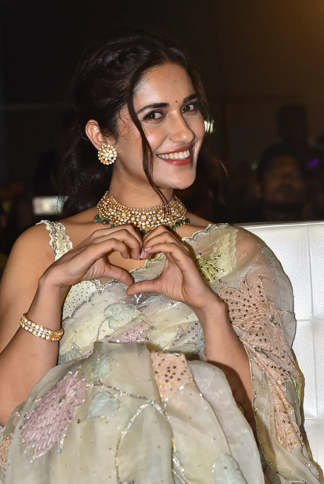 Ruhani Sharma Photos At Venkatesh Saindhav Pre Release Event