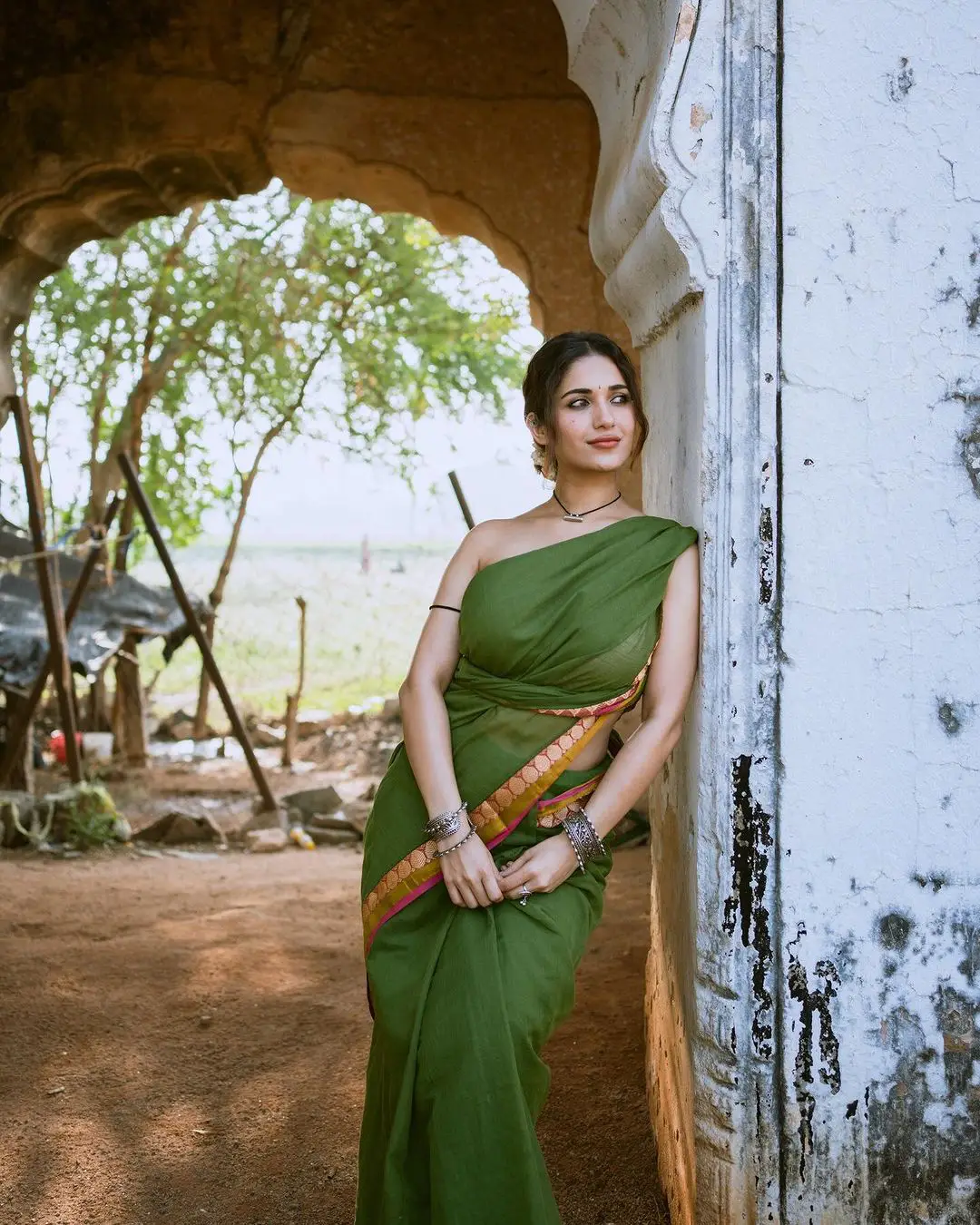 Ruhani Sharma Stunning Back Less Photos with Village Girl Looks
