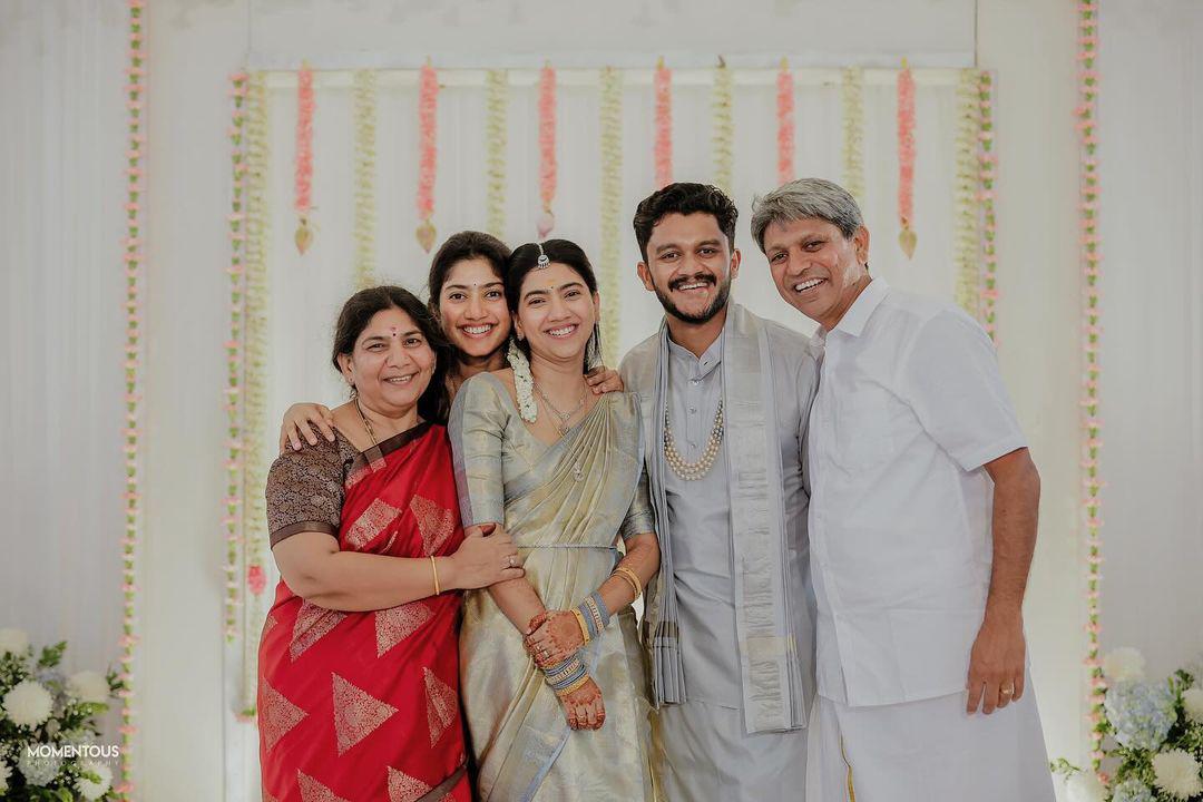 Sai Pallavi Younger Sister Pooja Kannan share her Engagement Photos in instagram