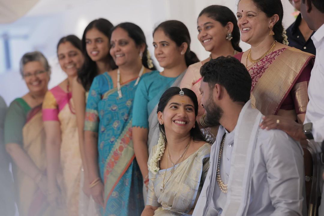 Sai Pallavi shares her Sister Pooja Kannan Engagement Photos