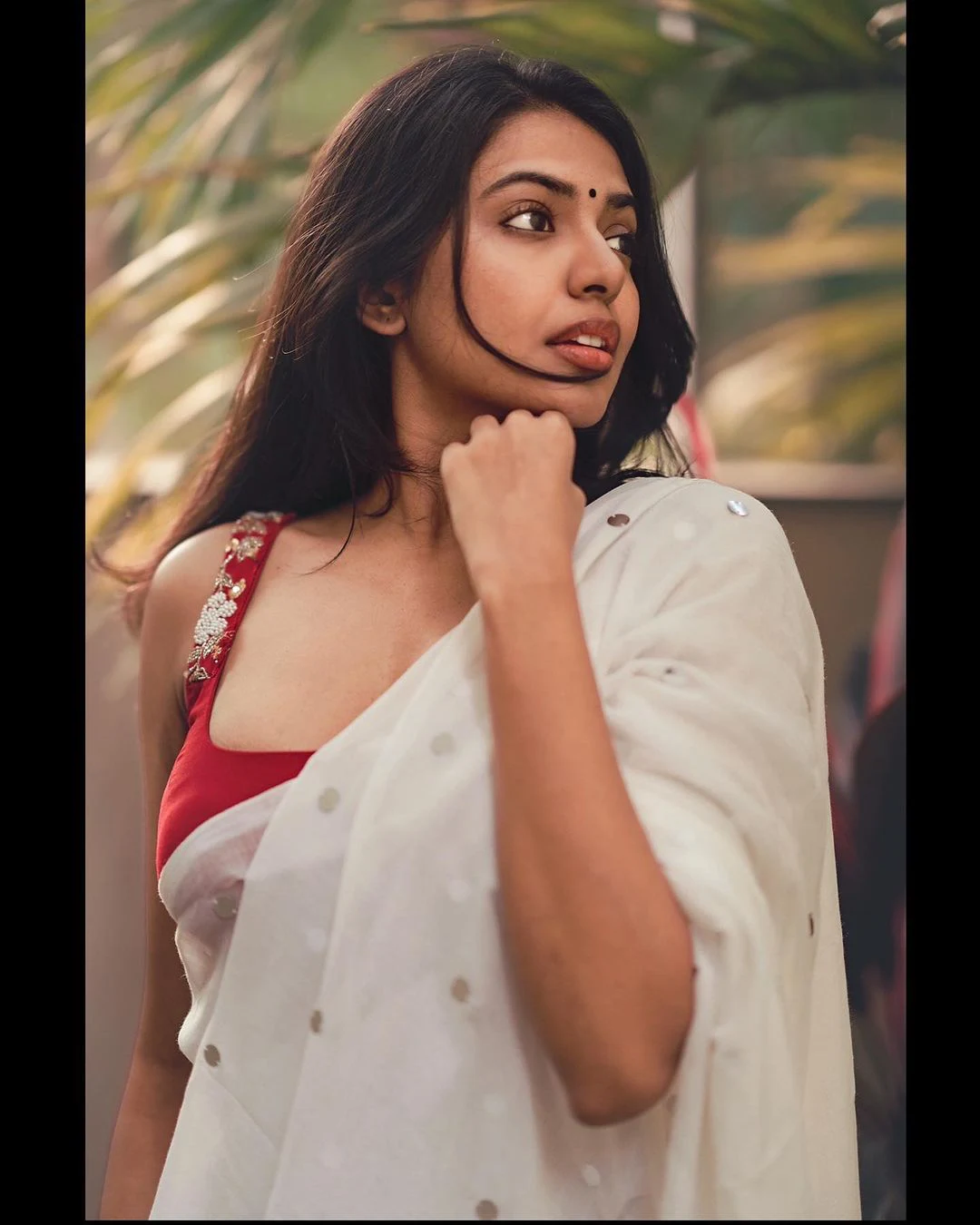 Shivani Rajashekar Stunning Looks in Saree