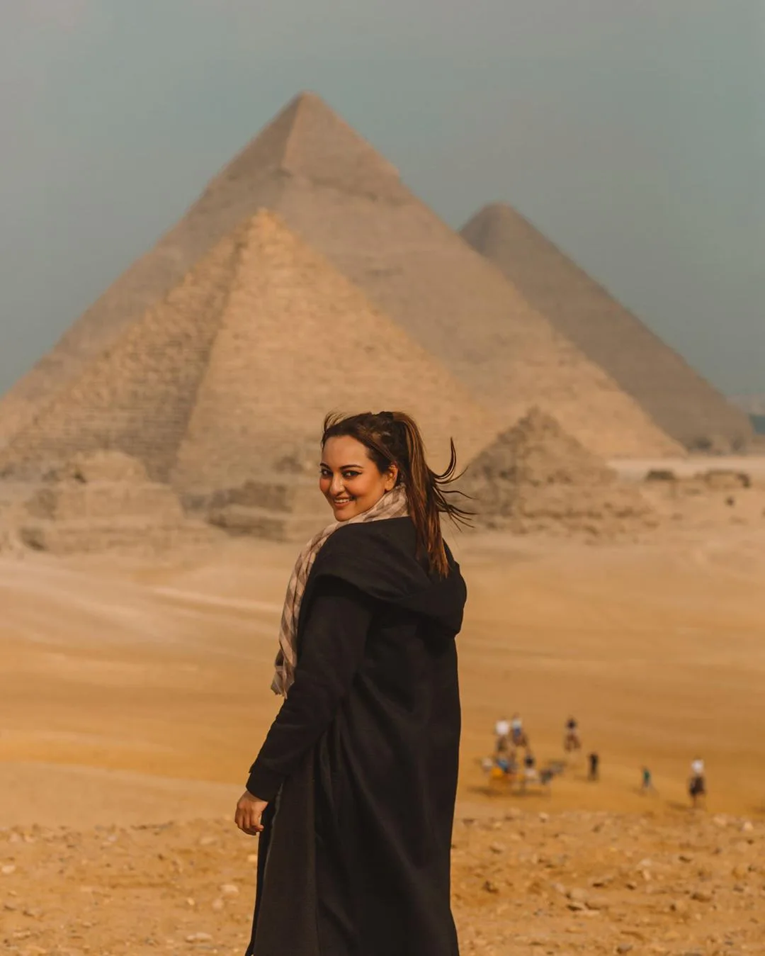 Sonakshi Sinha Stylish Looks at Egypt Pyramids
