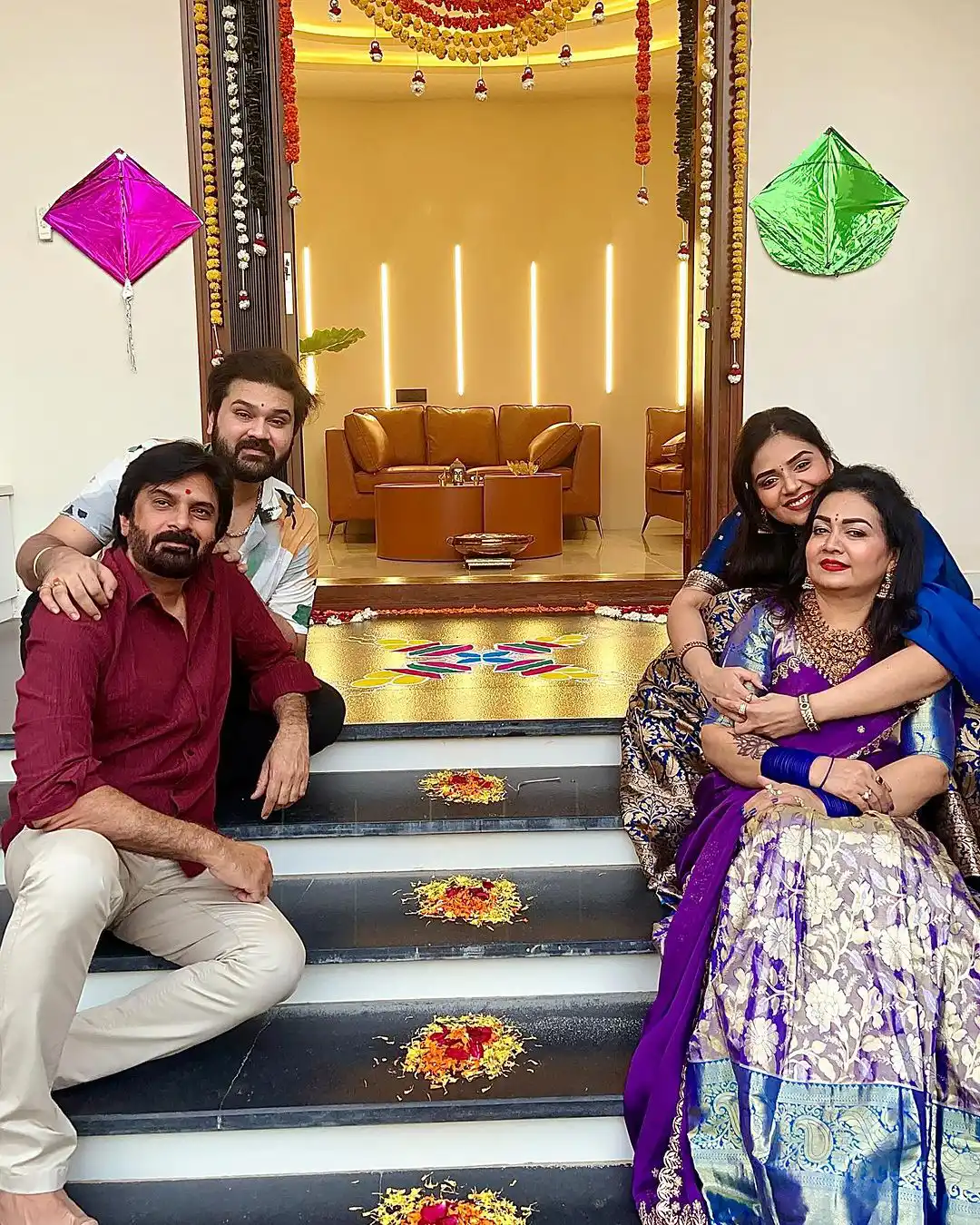 Anchor Sreemukhi Sankranthi Celebrations with Family