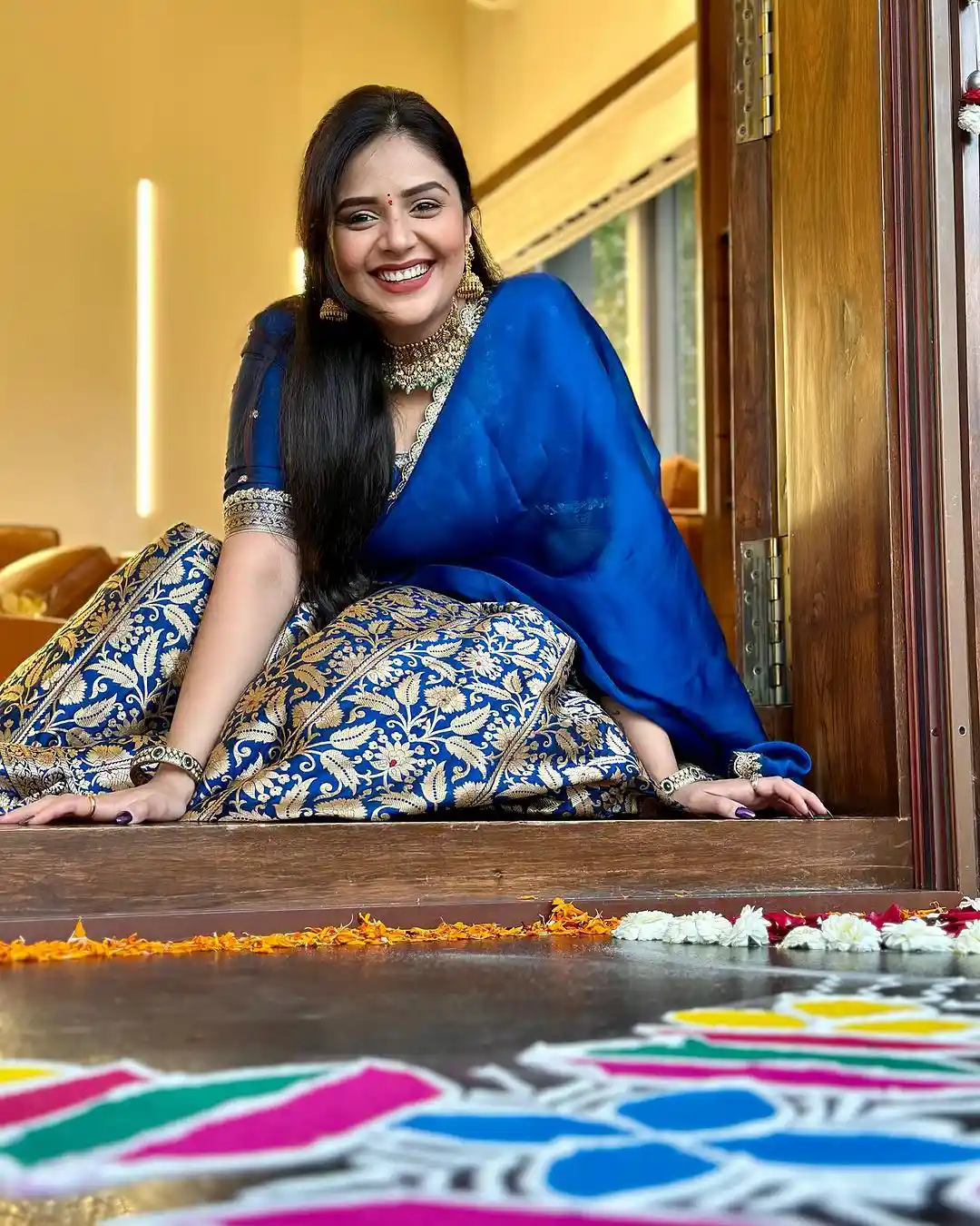Anchor Sreemukhi Sankranthi Celebrations with Family