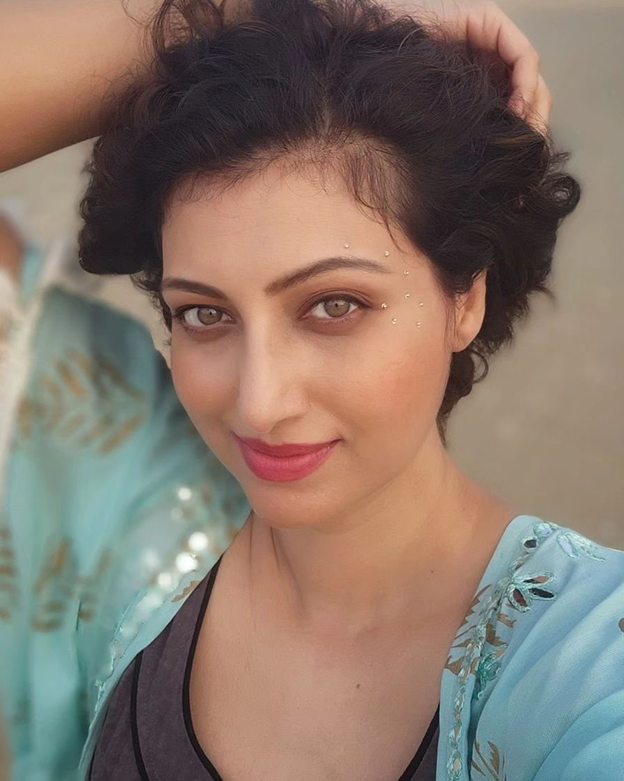 Tollywood Actress Hamsa Nandini shares her holiday photos