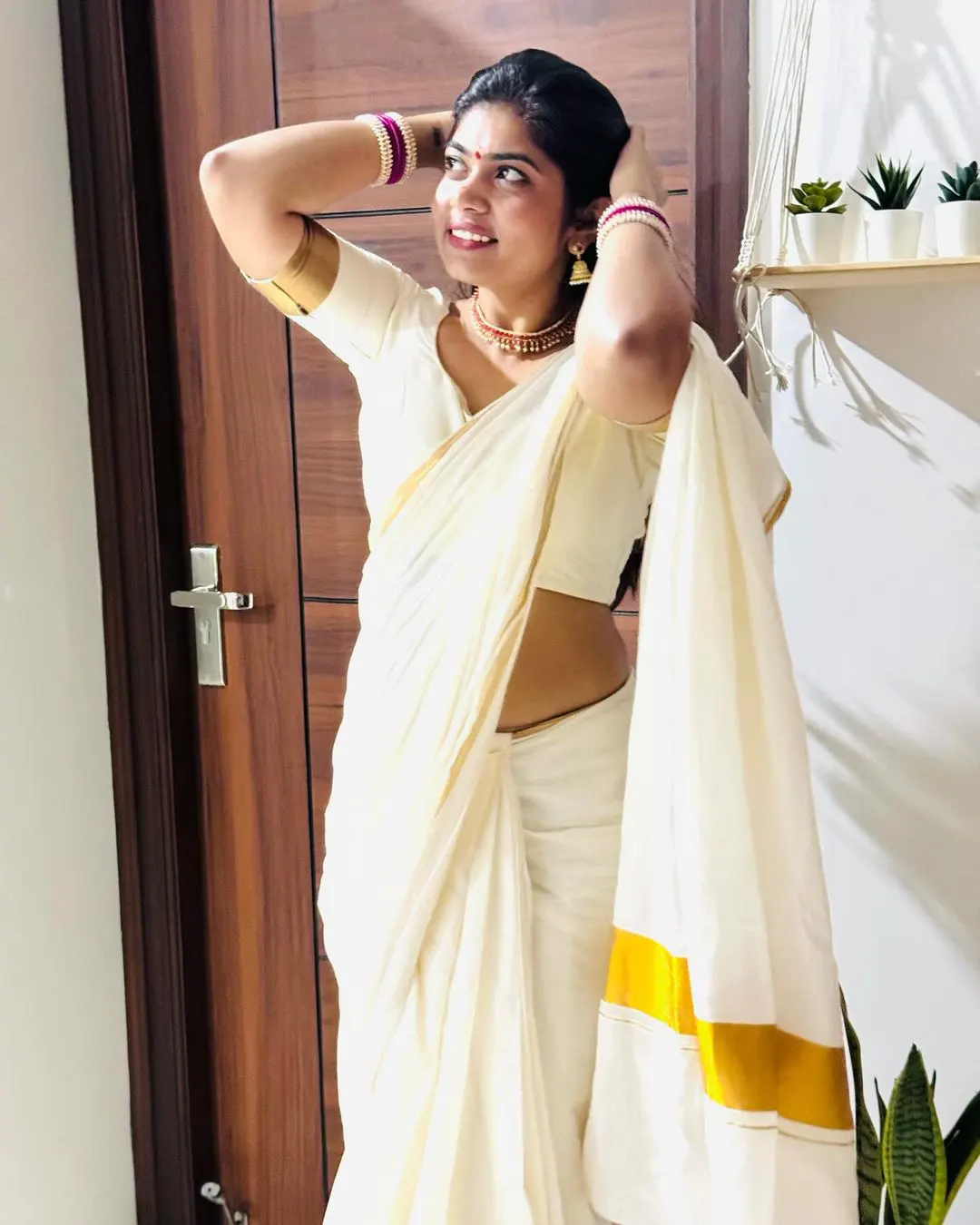 Tollywood Actress Rithu Chowdary Shares Festival Special Photoshoot