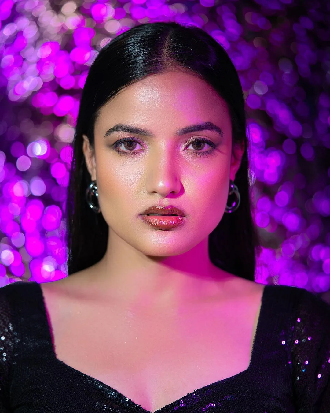 Tollywood Actress Siri Hanumanthu shares her latest photoshoot pics