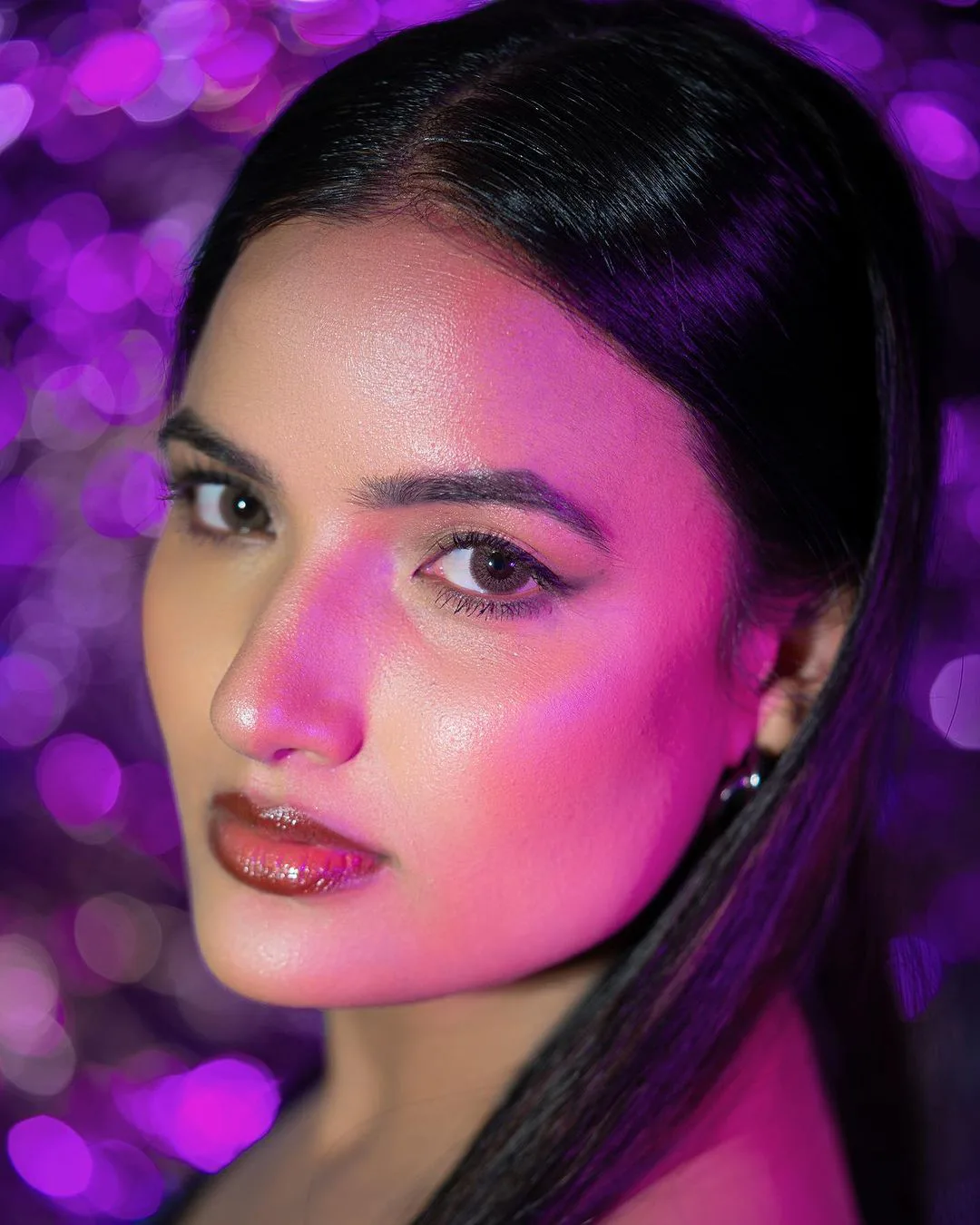 Tollywood Actress Siri Hanumanthu shares her latest photoshoot pics
