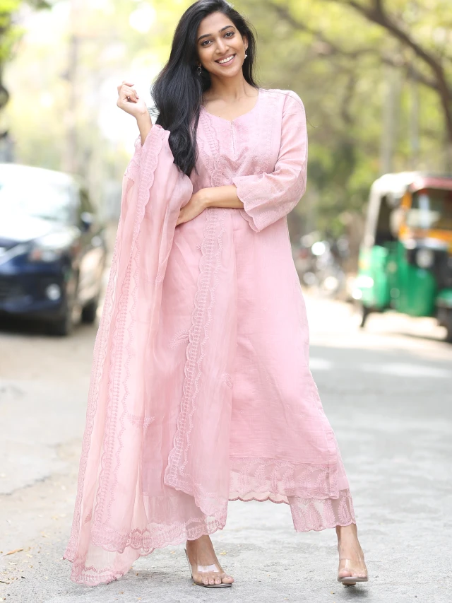 Tollywood Heroine Apoorva Rao Photos in Happy Ending movie promotions