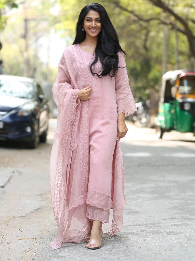 Tollywood Heroine Apoorva Rao Photos in Happy Ending movie promotions