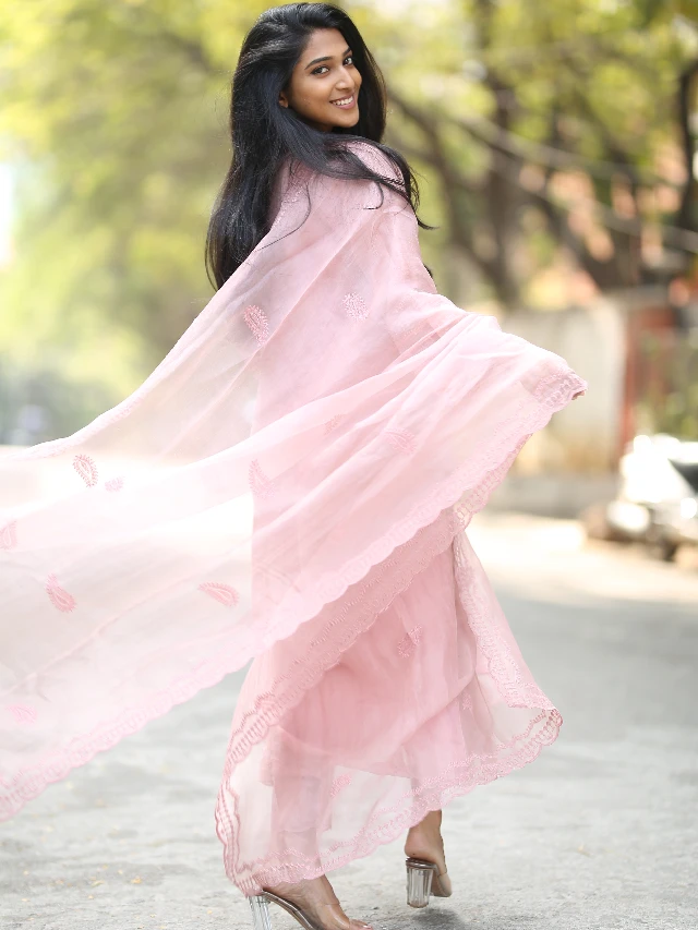 Tollywood Heroine Apoorva Rao Photos in Happy Ending movie promotions