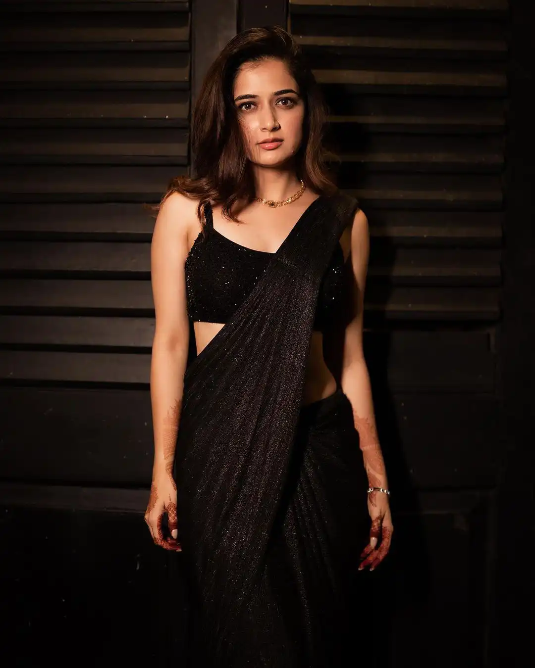 Tollywood Heroine Ashika Ranganath latest saree photos