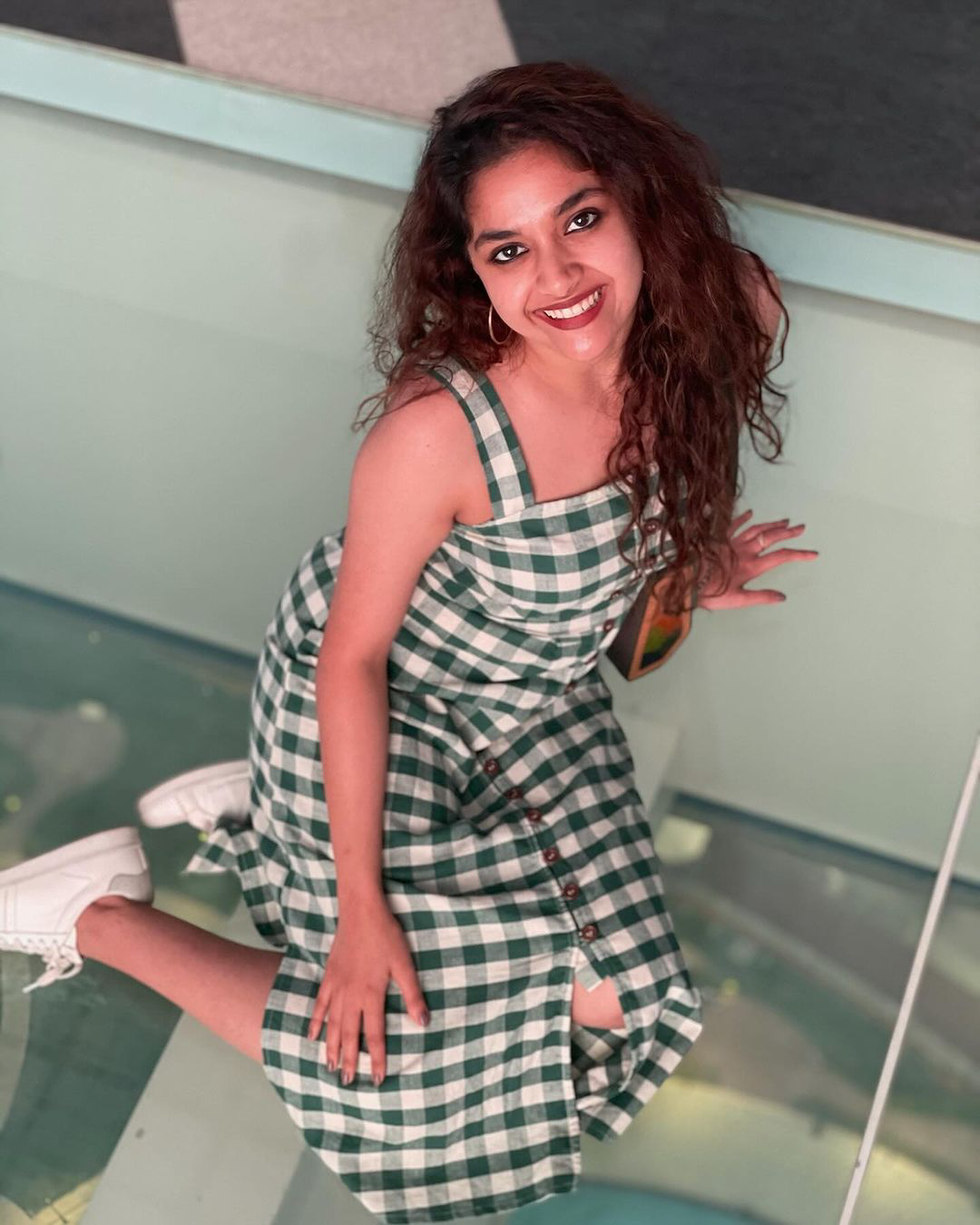 Tollywood Heroine Keerthy Suresh shares her cute look photos
