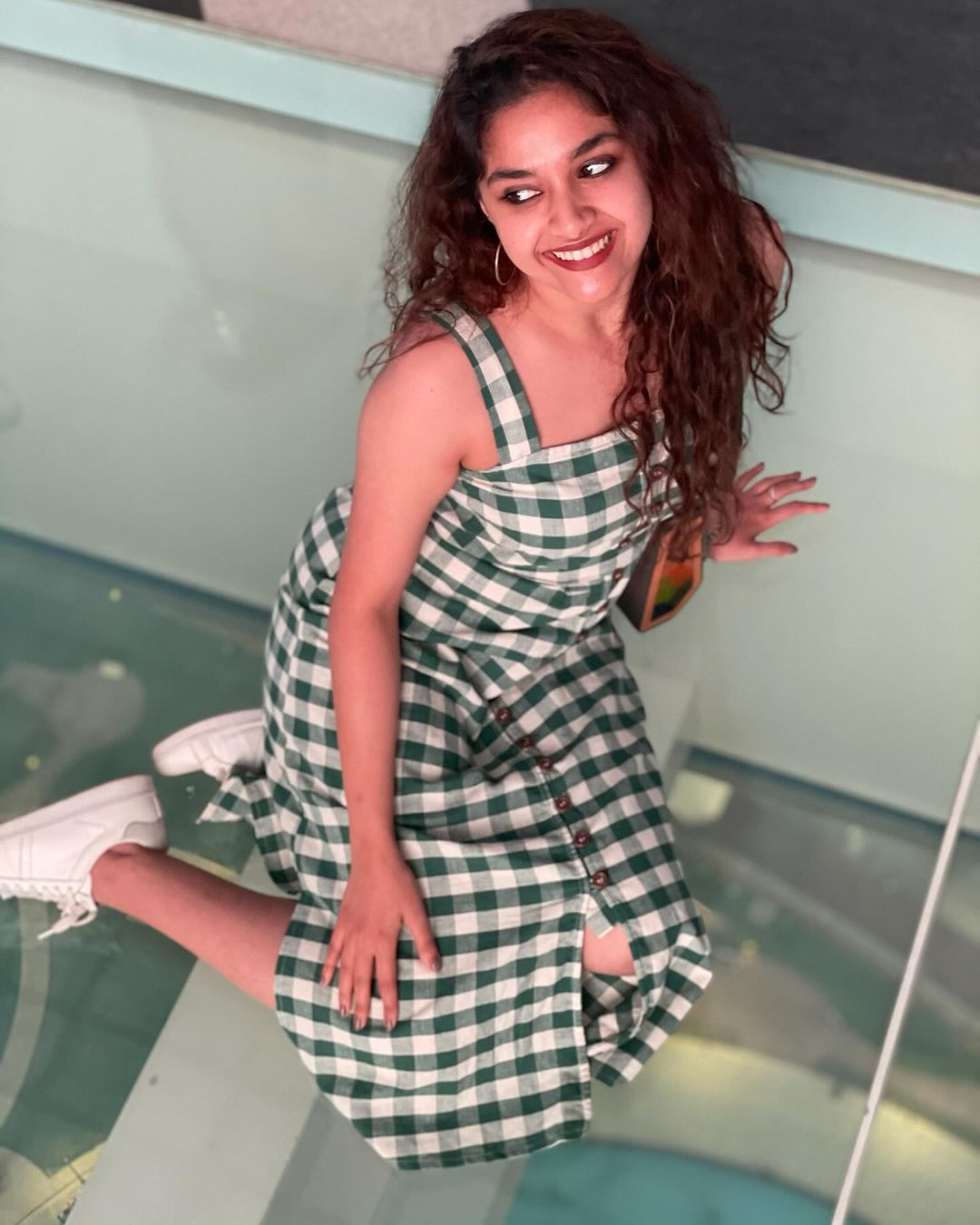 Tollywood Heroine Keerthy Suresh shares her cute look photos
