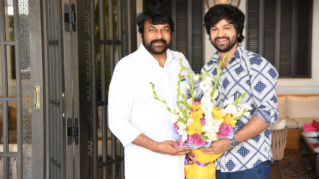 Tollywood celebrities congratulate chiranjeevi for felicitating by padma vibhushan award