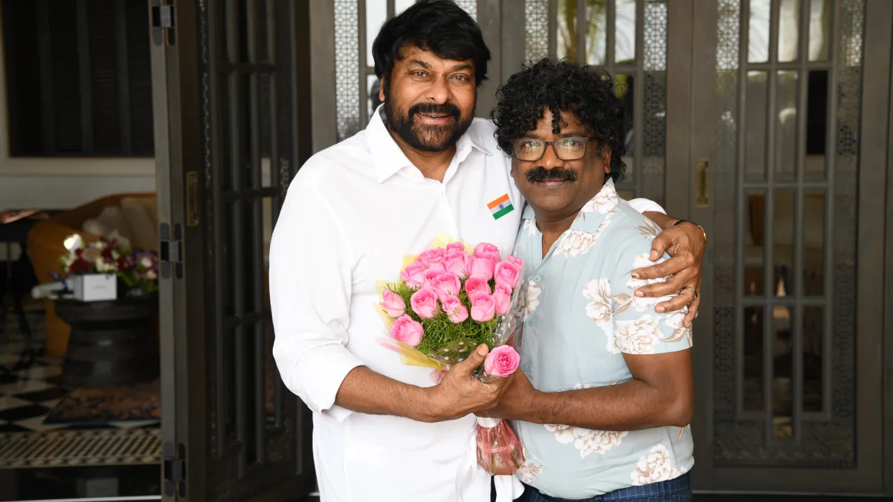 Tollywood celebrities congratulate chiranjeevi for felicitating by padma vibhushan award