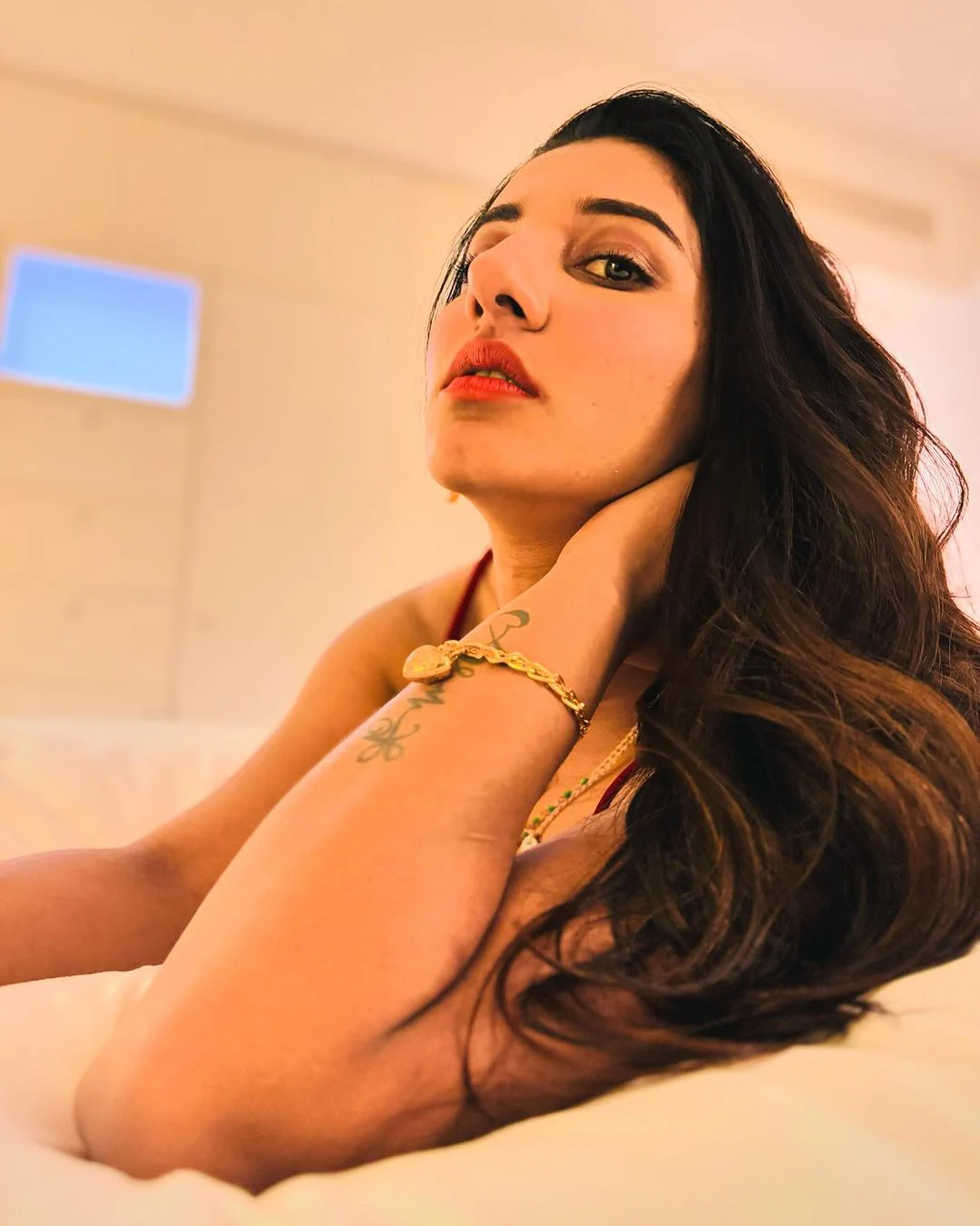 Vishnupriyaa bhimeneni Sizzling Photo Shoot in Paris