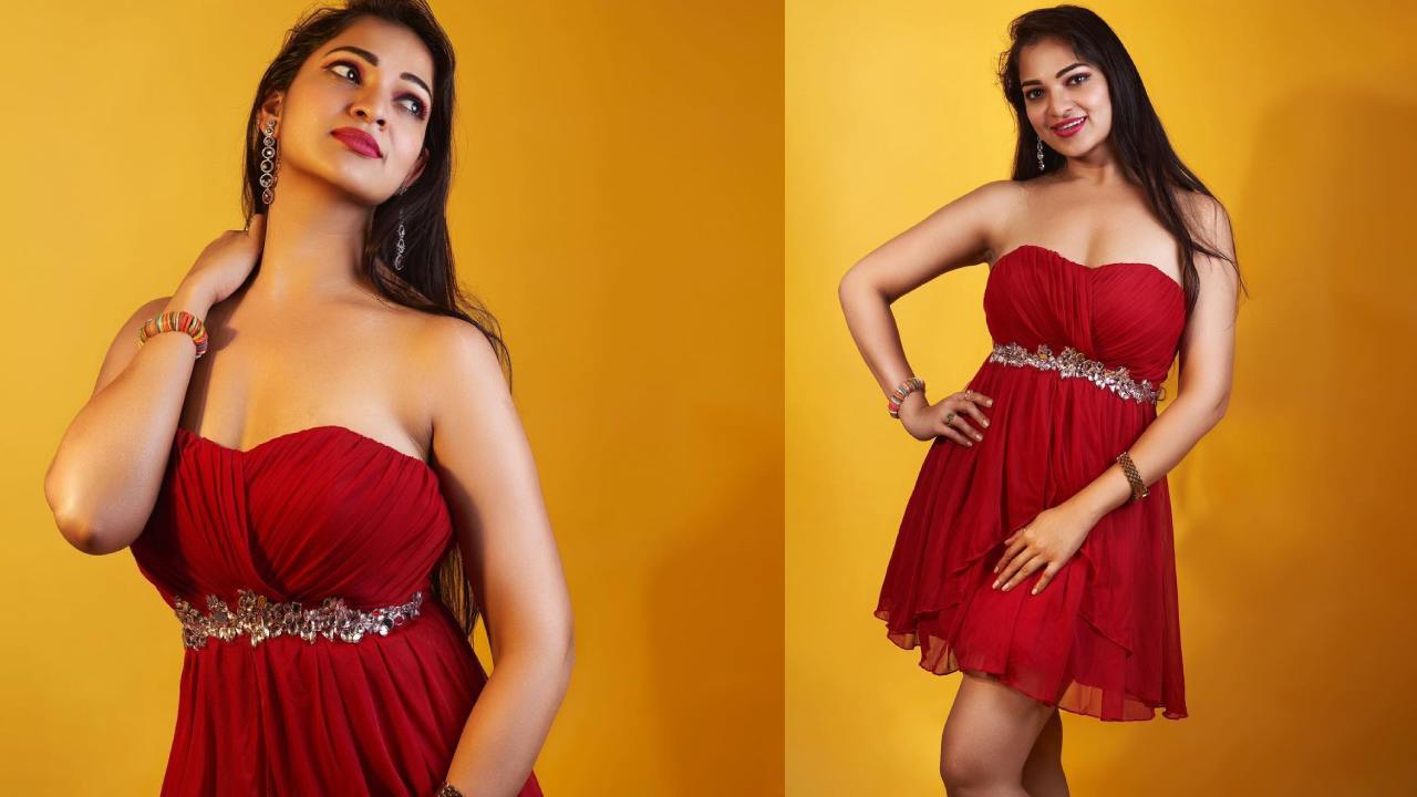 Ashwini Sree : షార్ట్ ఫ్రాక్‌లో హాట్ పోజులు.. బిగ్‌బాస్ భామ అశ్విని శ్రీ..