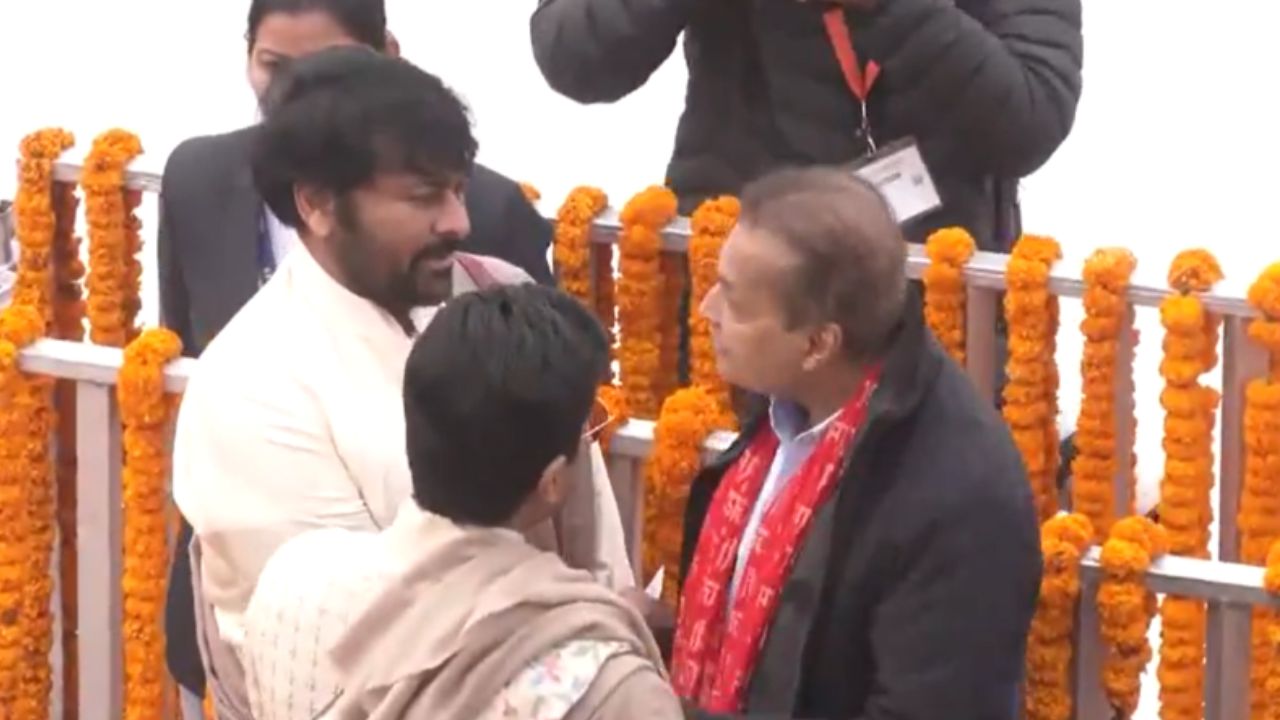 బాల రాముని సన్నిధిలో చిరంజీవి, రామ్‌ చరణ్