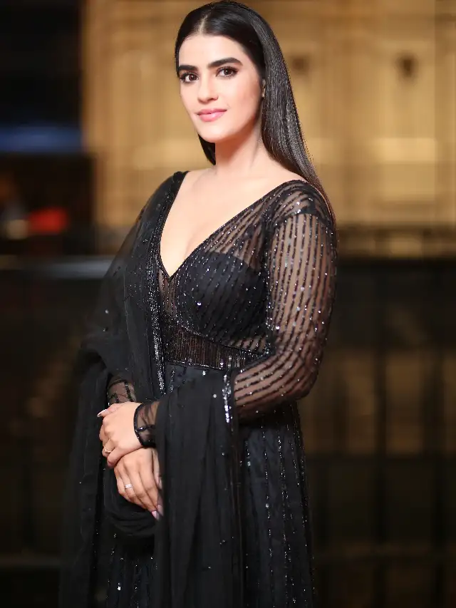 kavya thapar photos at sundeep kishan ooru peru bhairavakona trailer launch event