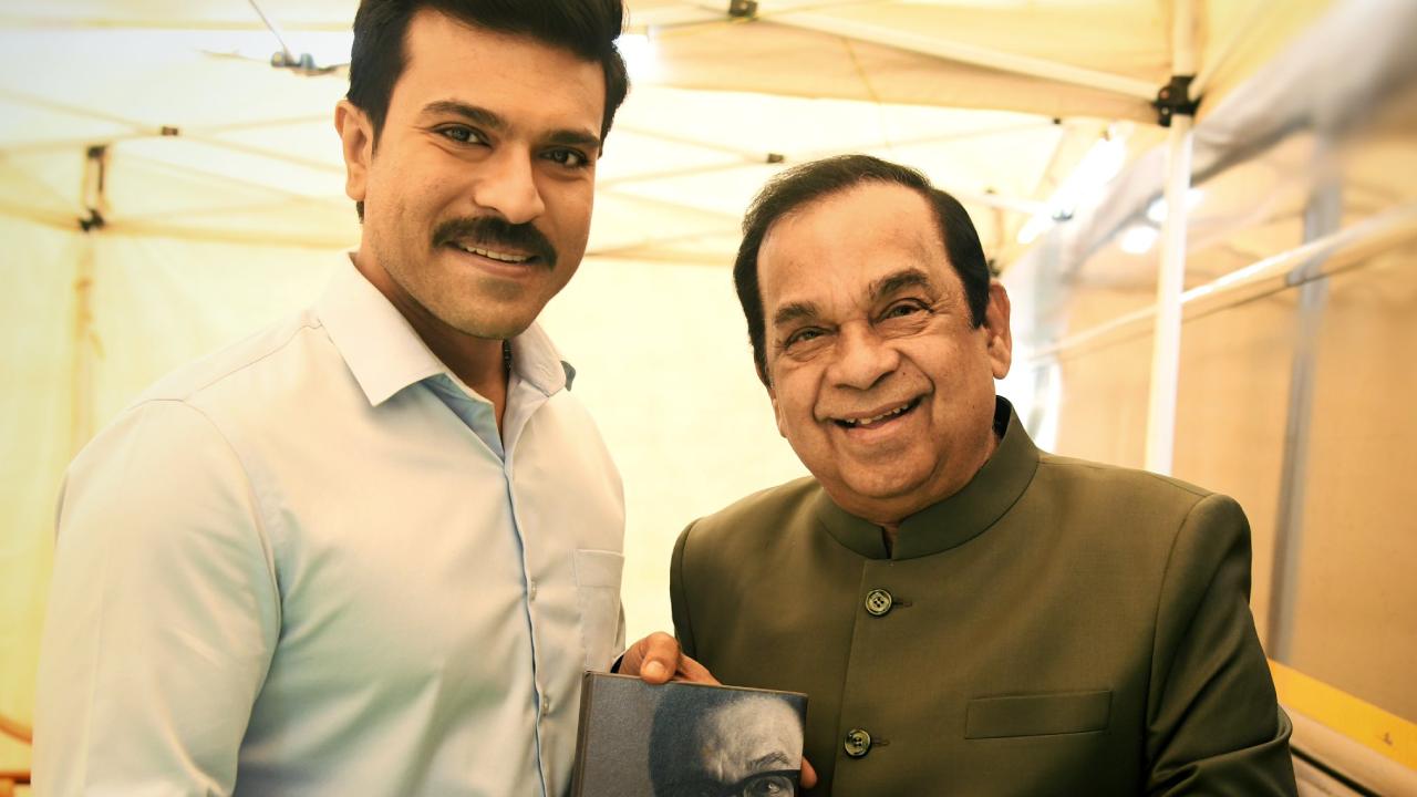 Ram Charan : గేమ్ ఛేంజర్ సెట్స్ నుంచి చరణ్, బ్రహ్మానందం ఫొటో.. చరణ్ కొత్త లుక్ చూశారా? Ram Charan : గేమ్ ఛేంజర్ సెట్స్ నుంచి చరణ్, బ్రహ్మానందం ఫొటో.. చరణ్ కొత్త లుక్ చూశారా?
