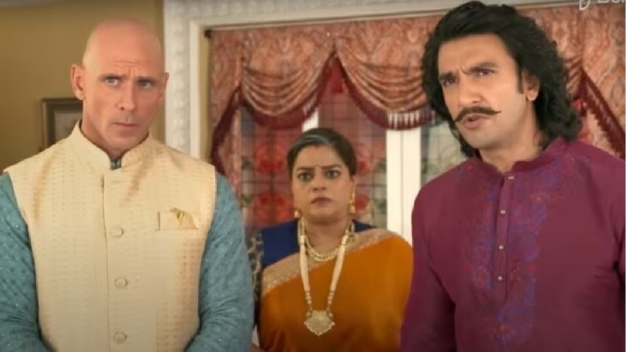Ranveer Singh : బాబోయ్ ఇదేమి యాడ్ రా.. జానీ సిన్స్తో కలిసిన రణవీర్.. దేనికోసమో తెలుసా..! Ranveer Singh : బాబోయ్ ఇదేమి యాడ్ రా.. జానీ సిన్స్తో కలిసిన రణవీర్.. దేనికోసమో తెలుసా..!