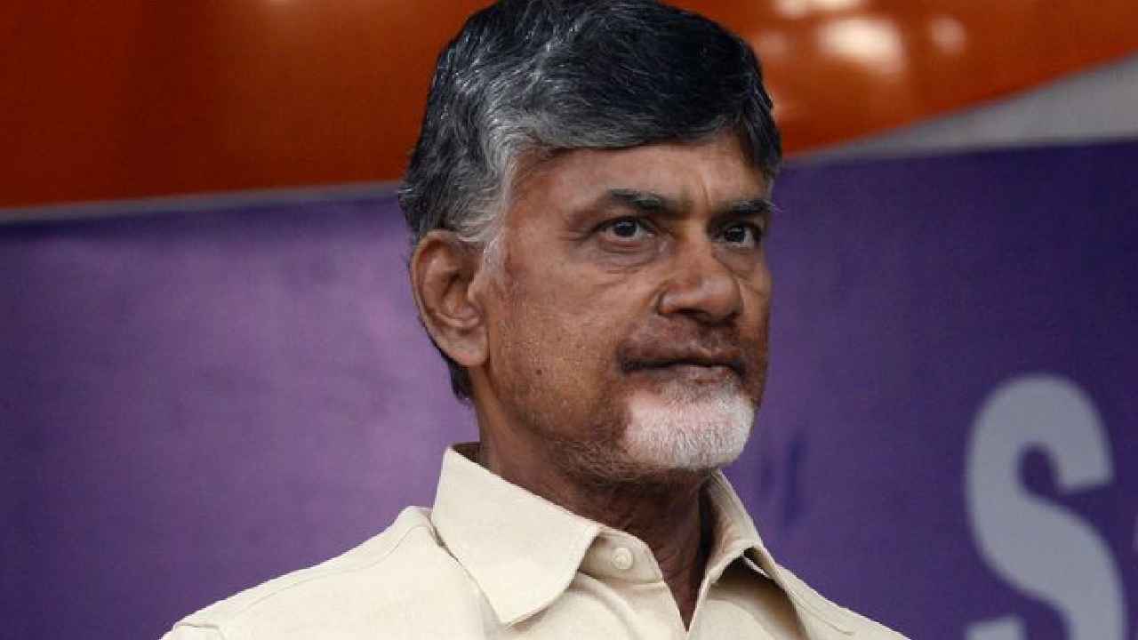 స్కిల్ డెవలప్మెంట్ స్కామ్ కేసులో చంద్రబాబు బెయిల్ రద్దు పిటిషన్పై విచారణ ఇక వేసవి సెలవుల తర్వాతే.. స్కిల్ డెవలప్మెంట్ స్కామ్ కేసులో చంద్రబాబు బెయిల్ రద్దు పిటిషన్పై విచారణ ఇక వేసవి సెలవుల తర్వాతే..