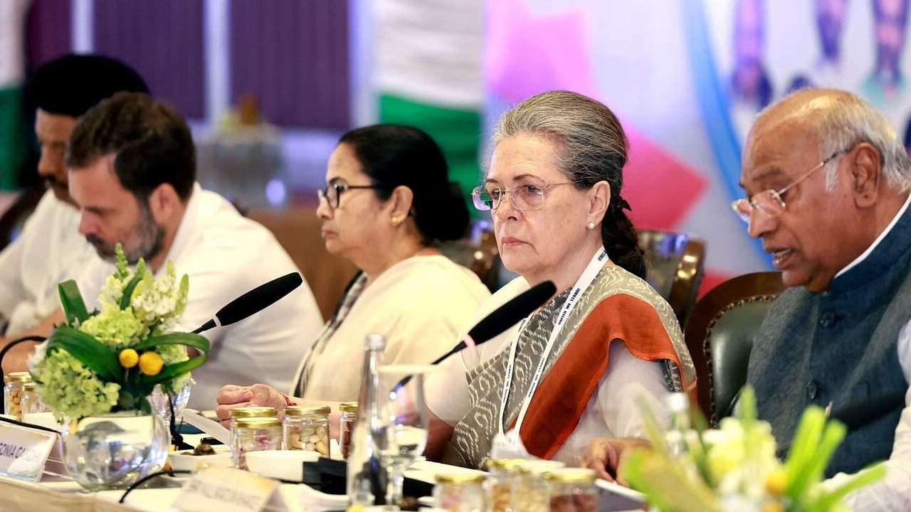 Cracks in Indian opposition alliance against Congress Party ahead of elections