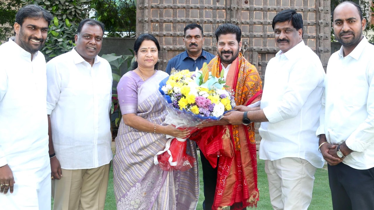 GHMC Deputy Mayor Mothe Sreelatha Shobhan Reddy