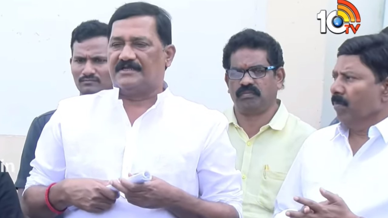 Ganta Srinivasarao: తహసీల్దార్ను హత్య చేస్తే రాష్ట్ర హోం మంత్రి ఏం చేస్తున్నారు? సామాన్యుల పరిస్థితి ఏమిటి? Ganta Srinivasarao: తహసీల్దార్ను హత్య చేస్తే రాష్ట్ర హోం మంత్రి ఏం చేస్తున్నారు? సామాన్యుల పరిస్థితి ఏమిటి?