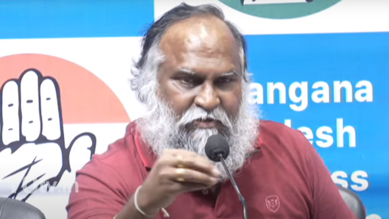 కేసీఆర్ ప్యాకేజీతోనే బండి సంజయ్ను దించేశారు: జగ్గారెడ్డి కేసీఆర్ ప్యాకేజీతోనే బండి సంజయ్ను దించేశారు: జగ్గారెడ్డి