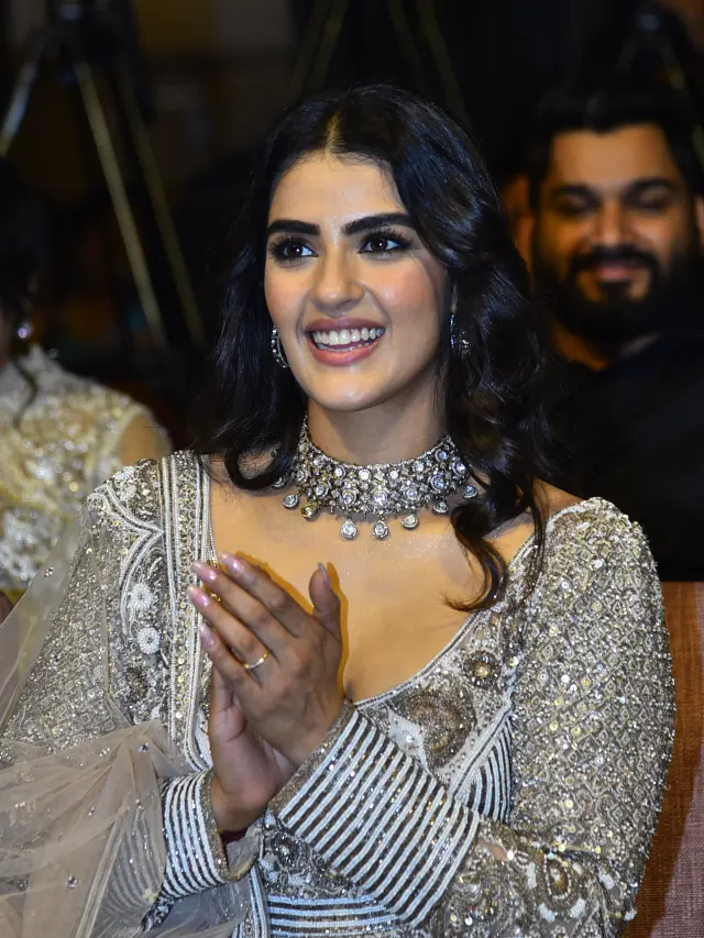 Kavya Thapar Cute Looks in Eagle Movie Pre Release event
