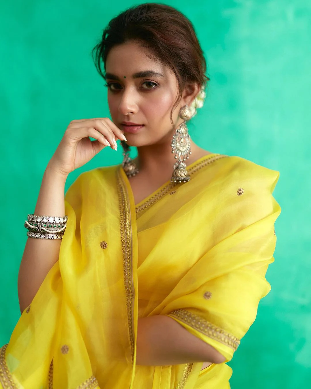 Keerthy Suresh Traditional Looks in Yellow Saree