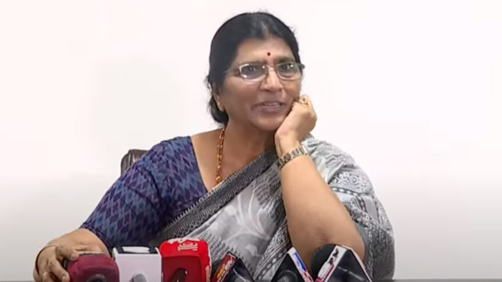 Nandamuri Lakshmi Parvathi comments on chandrababu delhi visit