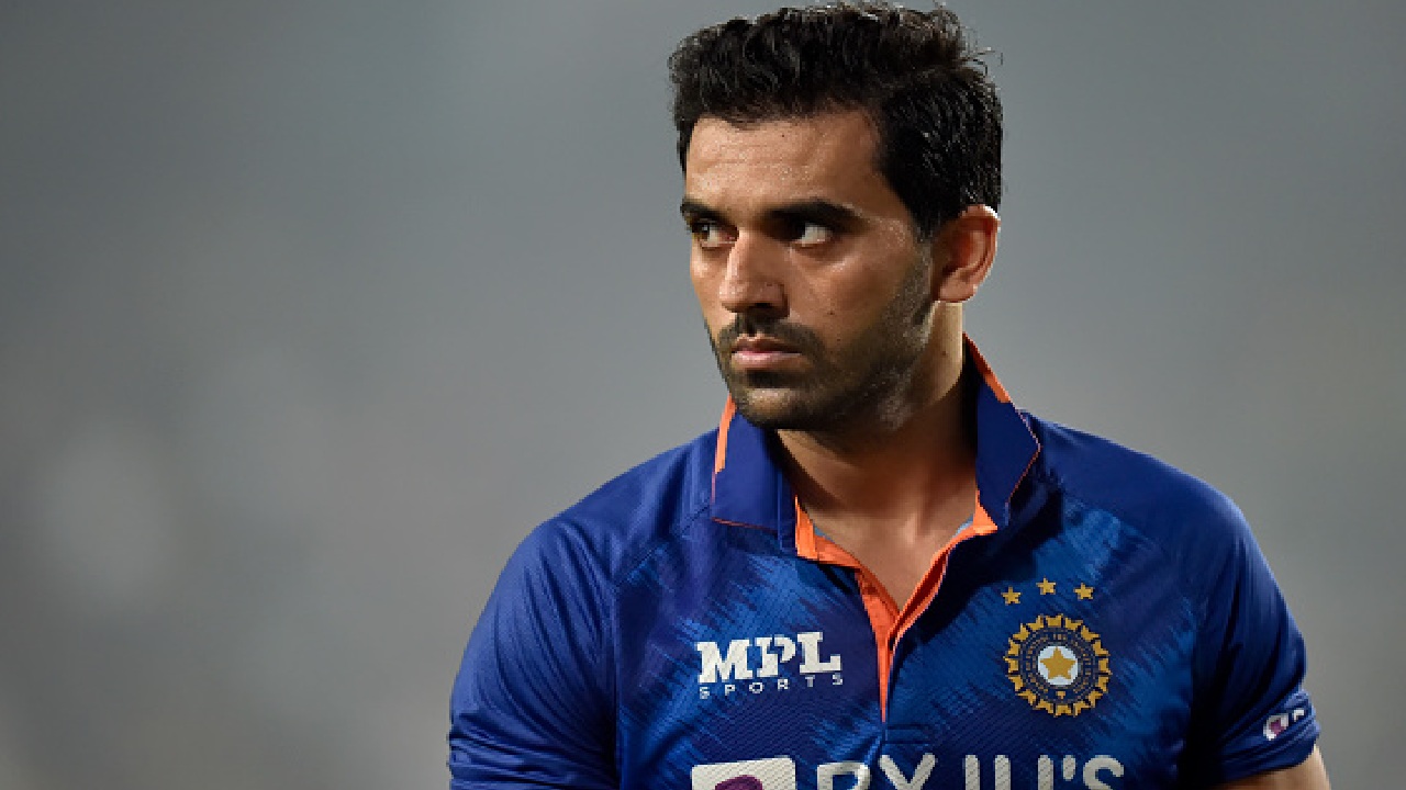 Deepak Chahar : కొత్త తరహా మోసం బారిన పడ్డ టీమిండియా పేసర్.. క్షమాపణలు చెప్పిన జొమాటో Deepak Chahar : కొత్త తరహా మోసం బారిన పడ్డ టీమిండియా పేసర్.. క్షమాపణలు చెప్పిన జొమాటో