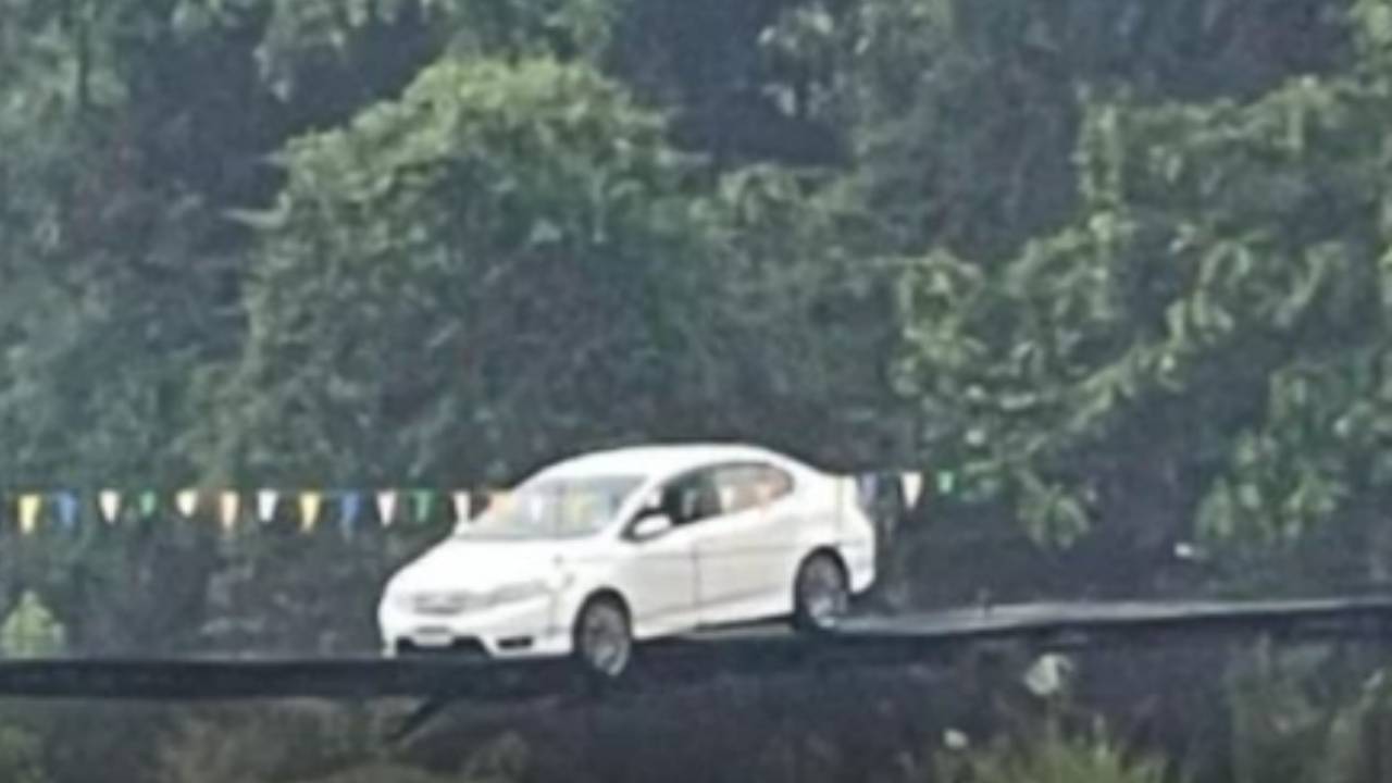 Thailand : గుడ్డిగా GPS ఫాలో అయితే ఇంతే.. ఓ మహిళ ఎక్కడ చిక్కుకుపోయిందంటే? Thailand : గుడ్డిగా GPS ఫాలో అయితే ఇంతే.. ఓ మహిళ ఎక్కడ చిక్కుకుపోయిందంటే?
