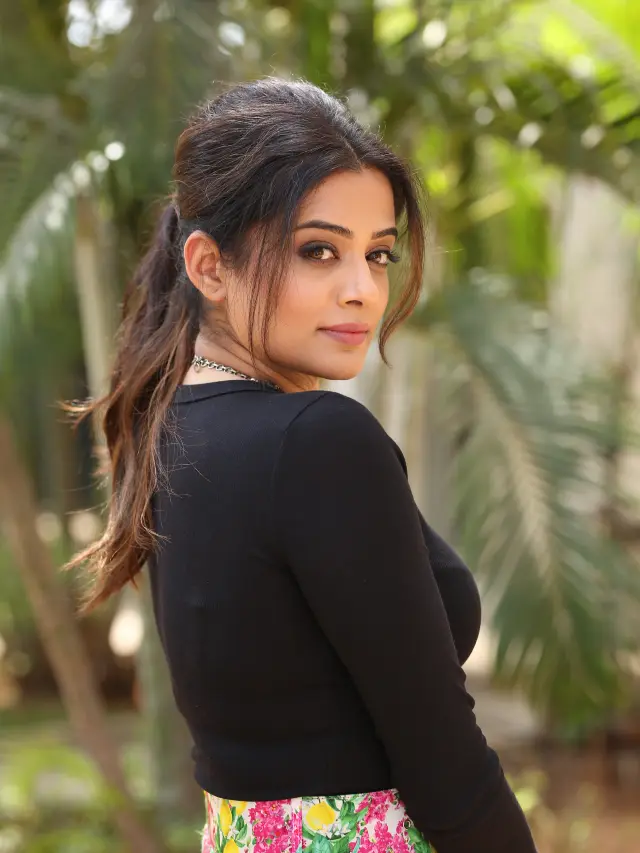 Priyamani Stylish Looks in Bhamakalapam 2 Movie Promotions