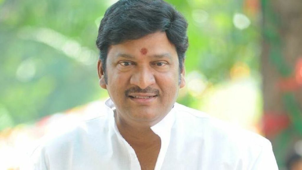 Rajendra Prasad made love with senior heroine at 65 age