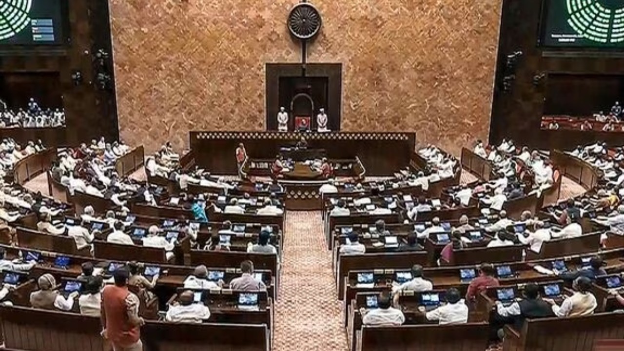 Rajya Sabha polls : రాజ్యసభ ఎలక్షన్స్.. ఉత్తర ప్రదేశ్, కర్ణాటక, హిమాచల్ ప్రదేశ్లలో క్రాస్ ఓటింగ్ టెన్షన్.. Rajya Sabha polls : రాజ్యసభ ఎలక్షన్స్.. ఉత్తర ప్రదేశ్, కర్ణాటక, హిమాచల్ ప్రదేశ్లలో క్రాస్ ఓటింగ్ టెన్షన్..