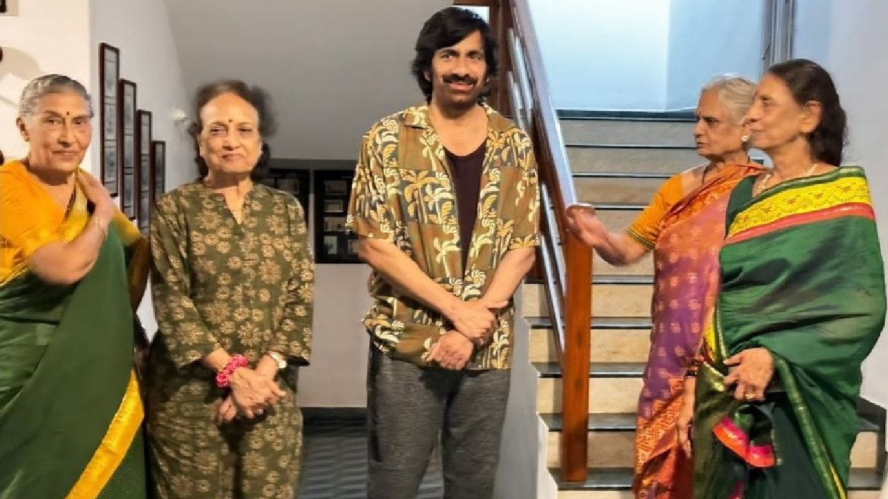 Raviteja : 70ఏళ్ళ బామ్మల విషయంలో.. రవితేజ చేసిన పని అందర్నీ ఆకట్టుకుంటుంది.. Raviteja : 70ఏళ్ళ బామ్మల విషయంలో.. రవితేజ చేసిన పని అందర్నీ ఆకట్టుకుంటుంది..
