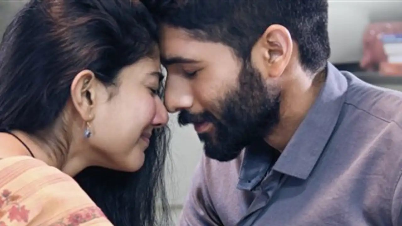 Naga Chaitanya – Sai Pallavi : లవ్ స్టోరీలో సాయి పల్లవి, నాగచైతన్యకి నిజంగానే ముద్దు పెట్టిందా..! Naga Chaitanya – Sai Pallavi : లవ్ స్టోరీలో సాయి పల్లవి, నాగచైతన్యకి నిజంగానే ముద్దు పెట్టిందా..!