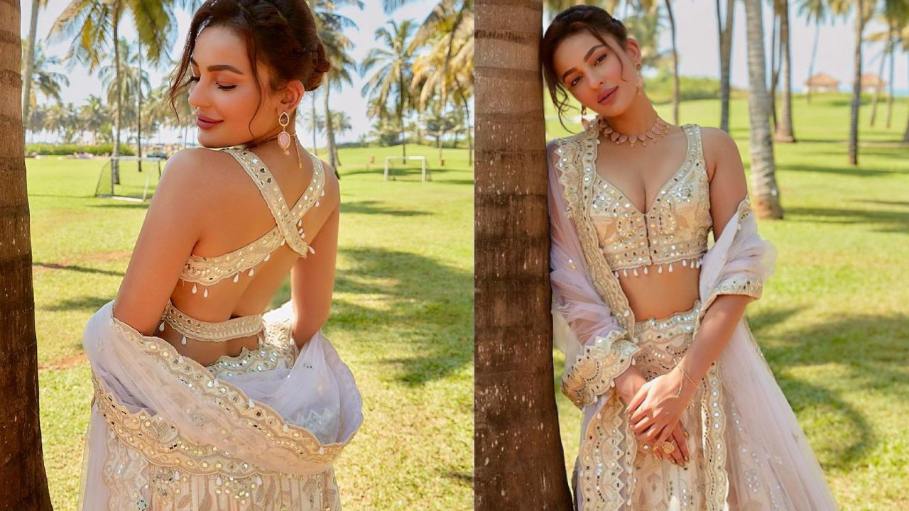 Seerat Kapoor : ట్రెడిషినల్ డ్రెస్‌లో తళుక్కుమంటున్న సీరత్ కపూర్