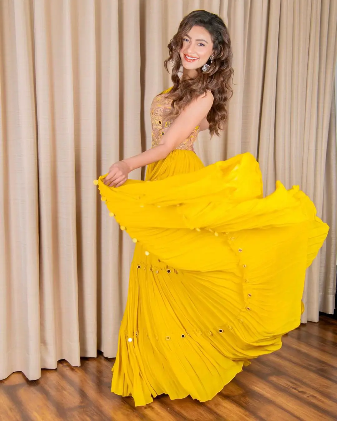 Seerat Kapoor Shines in New Dress