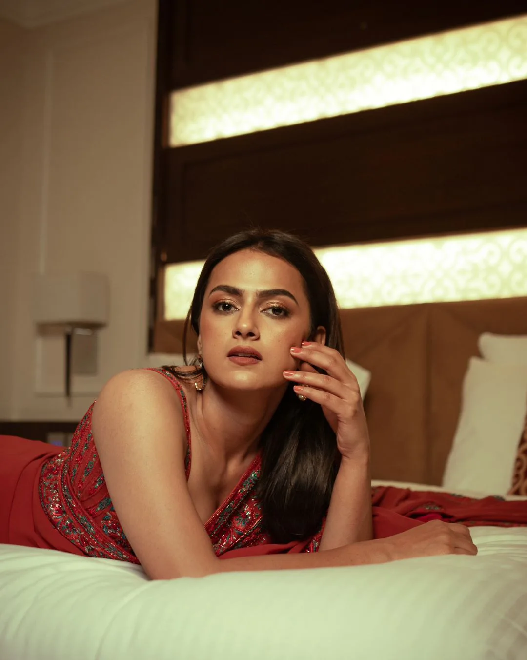 Shraddha Srinath shares her latest Saree Photoshoot
