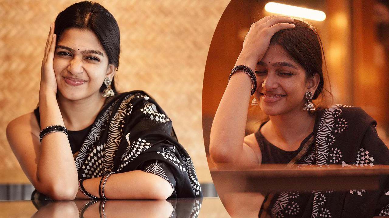 Ananthika Sanilkumar : అనంతిక క్యూట్ క్యూట్ అందాలు..