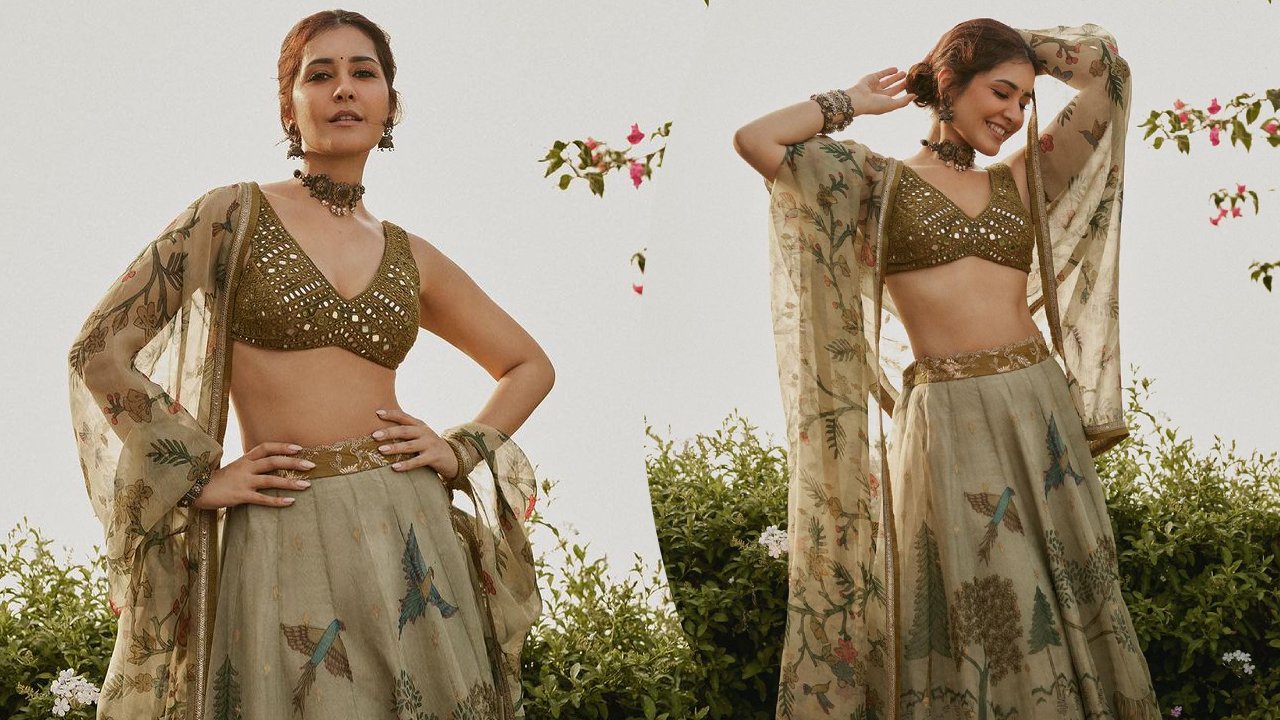 Raashi Khanna : ఘాగ్రా చోలీలో రాశి ఖన్నా మెస్మరైజింగ్ లుక్స్..