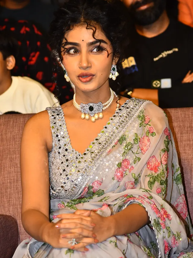 Anupama Parameswaran Shines in Saree at Eagle Pre Release Event