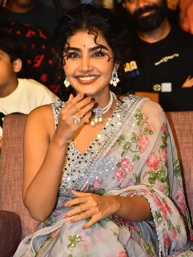 Anupama Parameswaran Shines in Saree at Eagle Pre Release Event
