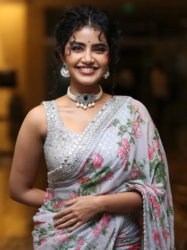 Anupama Parameswaran Shines in Saree at Eagle Pre Release Event