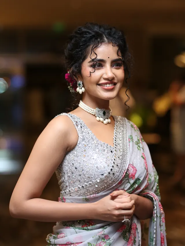 Anupama Parameswaran Shines in Saree at Eagle Pre Release Event